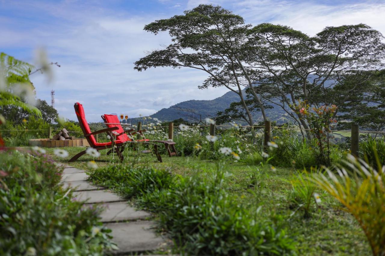 Green Cottage Chamarel Bagian luar foto