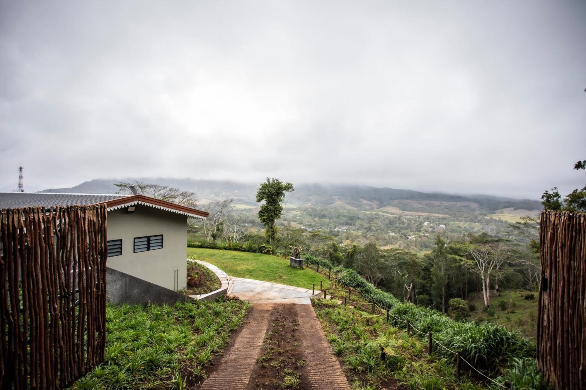 Green Cottage Chamarel Bagian luar foto