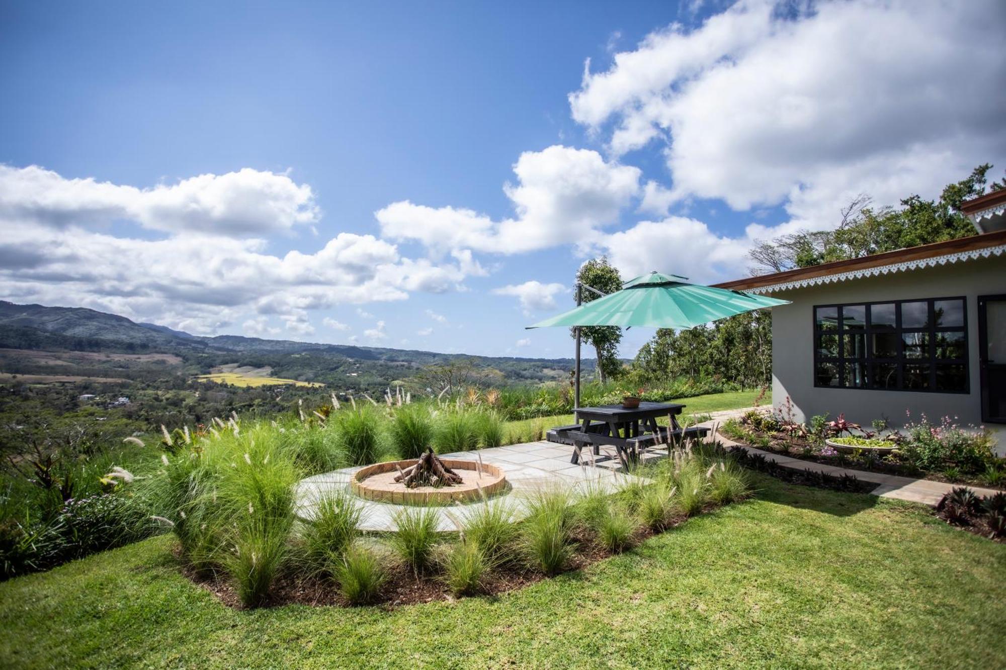 Green Cottage Chamarel Bagian luar foto